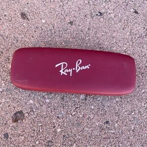 RAY BAN Gatto Deep Red Eye Glasses Sunglasses Case